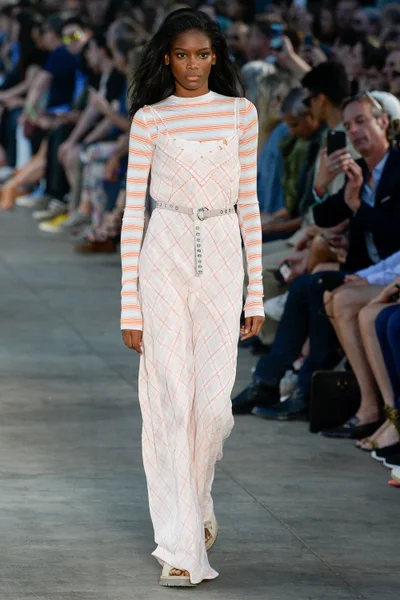 Look 38